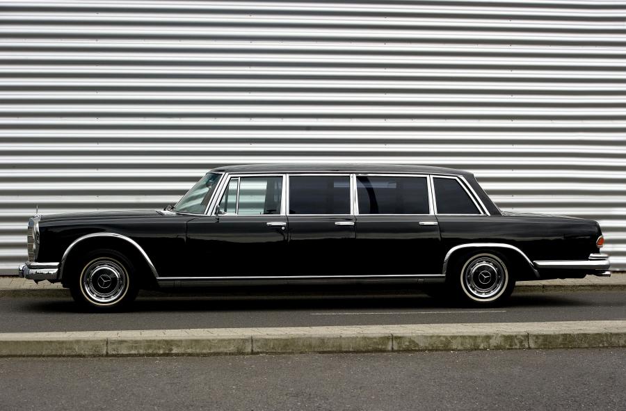  Mercedes-Benz 600 Pullman Limousine 1973 года  (фото 13 из 18)